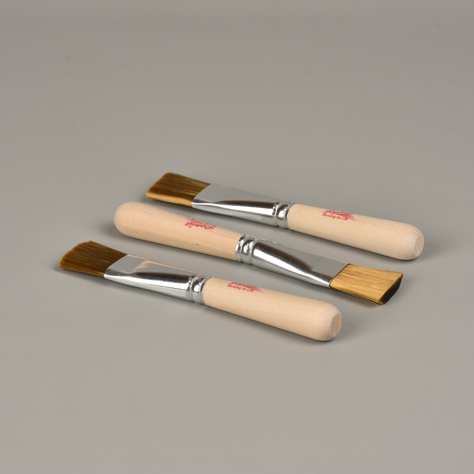 Renia Adhesive Brush Flat